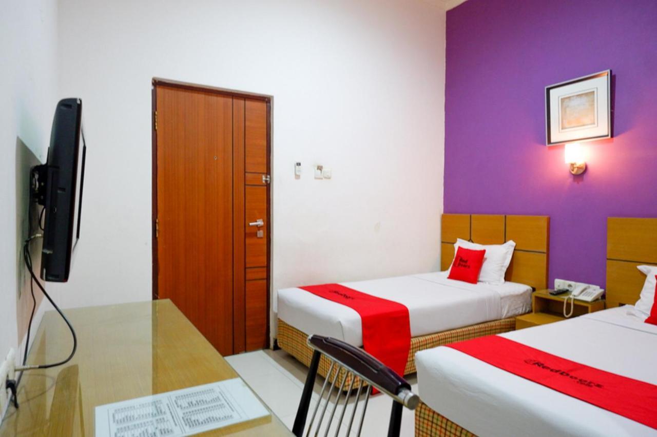 Reddoorz Near Monumen Habibi Ainun Hotel Pare-Pare Exterior photo